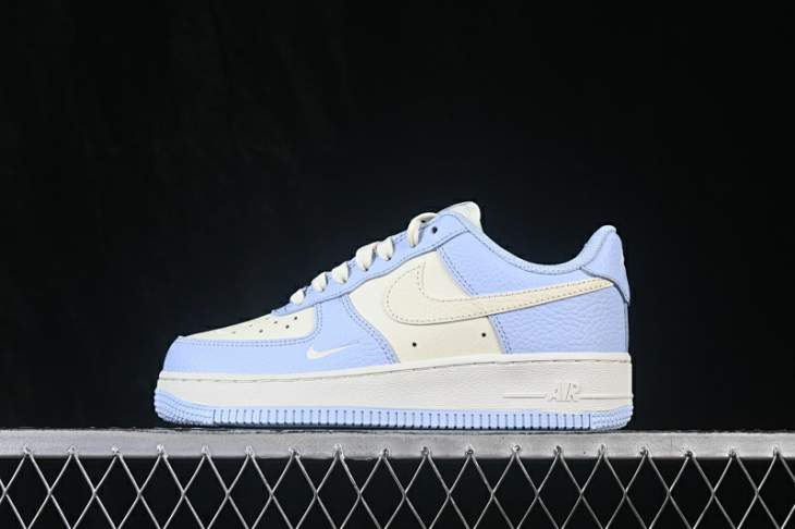 Picture of Air Force 1 _SKUfw23273400682576003fw